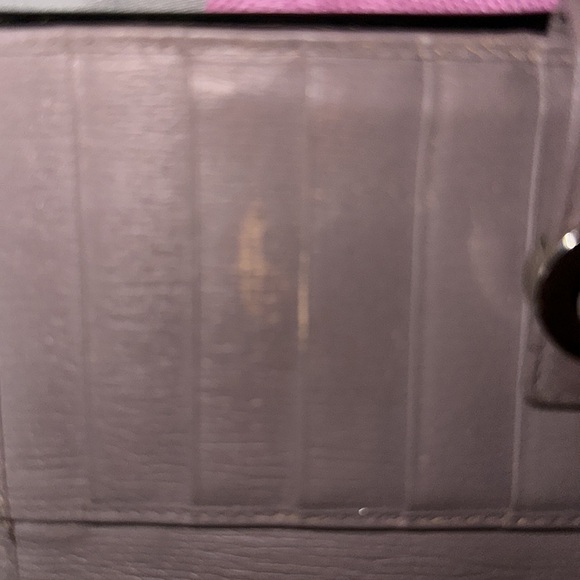 Gucci authentic black and mauve rare wallet has 7 card slots 4 pockets coin slot - Picture 11 of 12